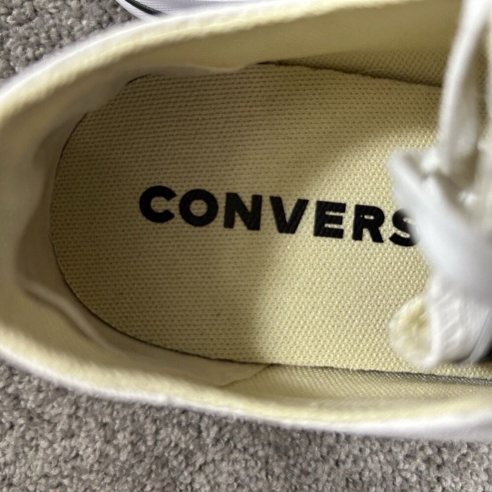 Converse Chuck Taylor All Star Lift Women’s Sz 9 White Canvas Low Platform Shoes - Picture 10 of 11